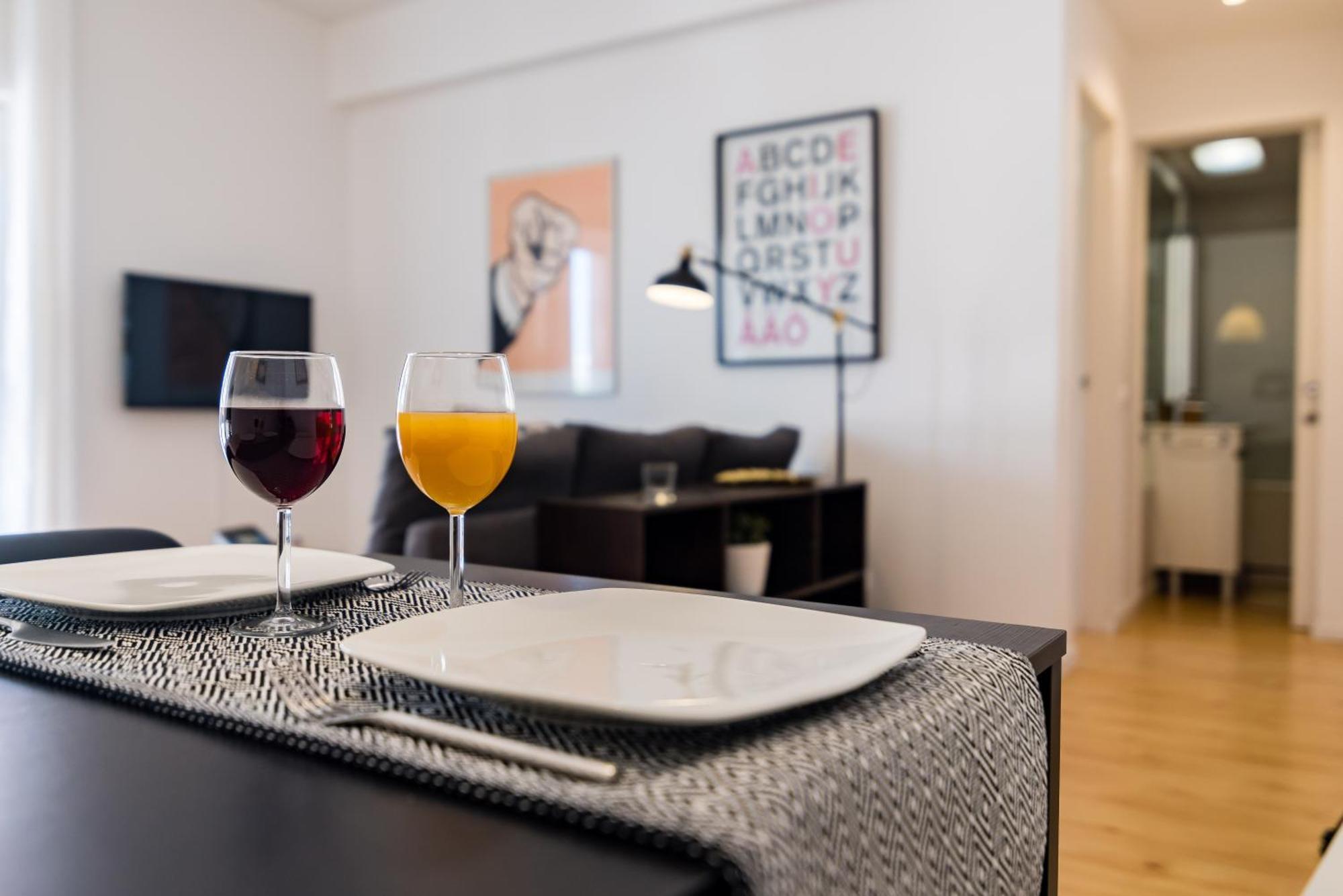 Go Native Lisbon - Principe Real Apartment Luaran gambar